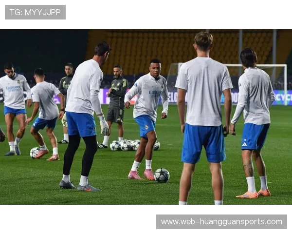 阿韦洛亚执教皇马一月后生理变化明显，西班牙六台称其压力山大